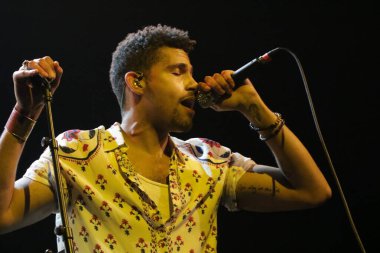 NoMBe, New York 'taki Grammy Tiyatrosu' nda konser verdi.