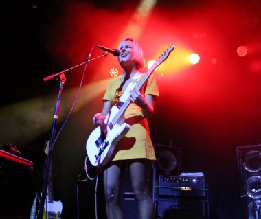 Brooklyn 'deki Brooklyn Çelik' ten Beaches konserine