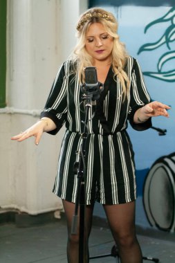 Rozes Brooklyn 'de film çekiyor.