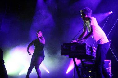 Sylvan Esso, Prospect Park Bandshell, New York konserinde