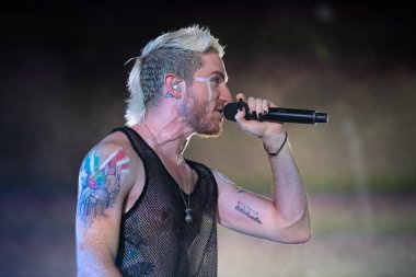 Ay 'ı Mercan Gök Ampitiyatrosunda konserde gezdir