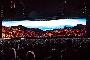 Philadelphia 'daki Lincoln Finansal Sahası' nda U2 konserinde