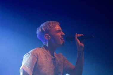 Yıllar ve Yıllar - Olly Alexander New York 'taki Terminal 5' te konser verdi