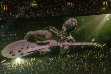 U2, New York 'taki Madison Square Garden konserinde