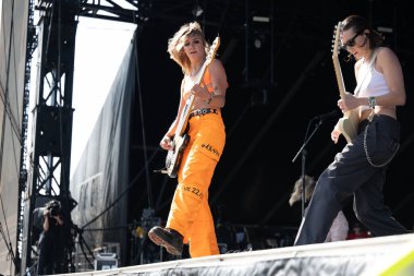 Kanadalı rock grubu The Beaches Boston Calling 'de konser verdi