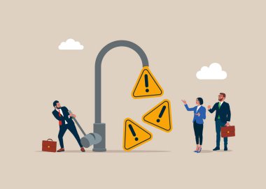 İşadamı ve ekibi musluğu açıyor ve dikkat çekme işaretleri musluktan düşüyor. Düz vektör illüstrasyonu