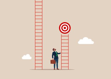 İşadamı, uzun vadeli başarılara ulaşmak için kısa vadeli hedeflere odaklanmak üzere merdivenleri tırmanıyor. Düz vektör illüstrasyonu