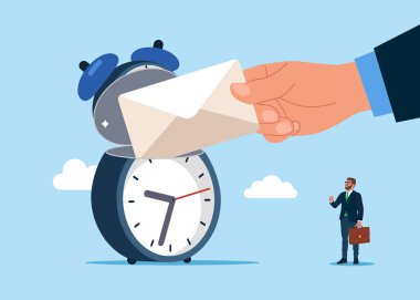 El işadamı açık bir saatten gelen bir ihbarname ile bir zarf çıkardı. Modern teknolojiyi, web korumasını kullanarak çalışmak. Düz vektör illüstrasyonu