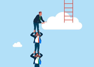İş adamları birbirlerini omuzlarında taşıyorlar. İş adamı, buluta çıkan bir merdivene bakar. İş fırsatı için başarı basamağı. İş kavramı bir merdiven Başarı Kurumu.