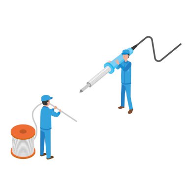 İşçiler lehimleme işi yapıyor