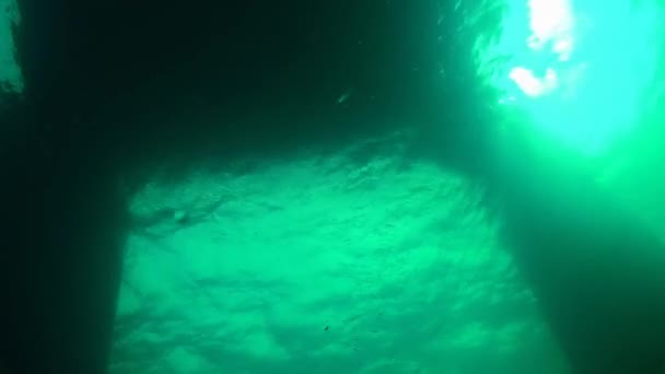 Mořské Molo Pohled Zdola Nazelenalých Vlnících Vodách Černého Moře Vypadá — Stock video