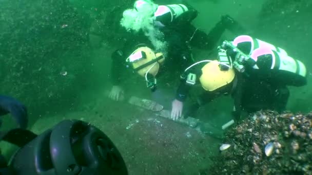Investigación Arqueológica Submarina Los Buzos Colocan Fragmentos Ancla Plomo Griego — Vídeo de stock