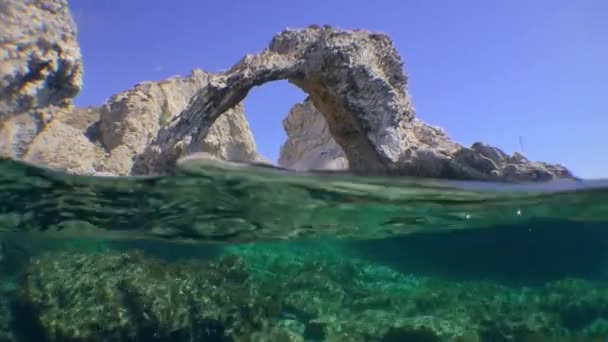 Mediterrán Tengerfenék Egy Kamera Tengerfelszín Szintjén Egyszerre Mutatja Part Menti — Stock videók