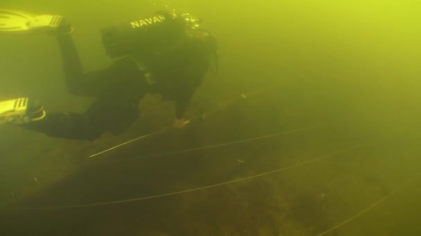 Underwater archaeological research in the Dnieper river. — Vídeo de Stock