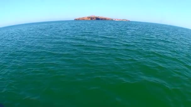 Vista Ilha Serpente Horizonte Tirada Com Uma Lente Grande Ângulo — Vídeo de Stock