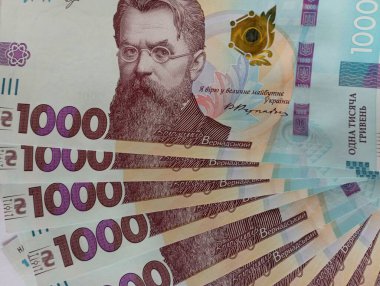 Bin tane hryvniadan oluşan banknotların geçmişi. Para Ukrayna hrivniası.