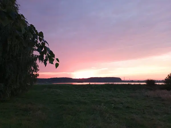 Солнце Заходит Горизонт Закат Над Озером Красивый Вид Озеро — стоковое фото