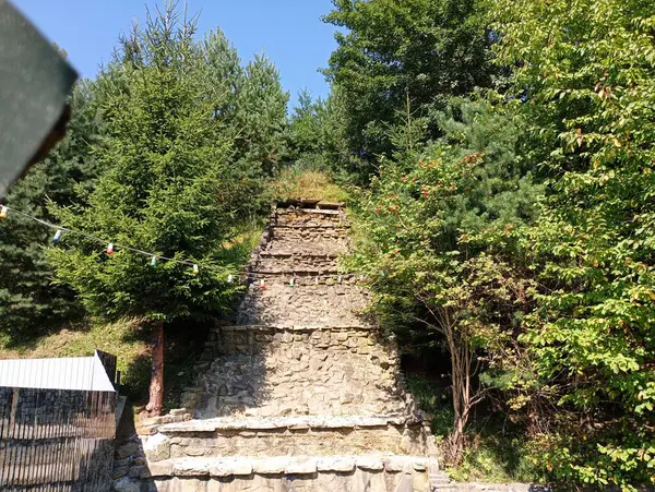 Escaliers Pierre Dans Les Montagnes Canal Inactif Cascade — Photo