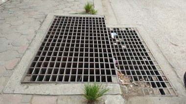 Tayland 'da sokak drenaj sistemi 