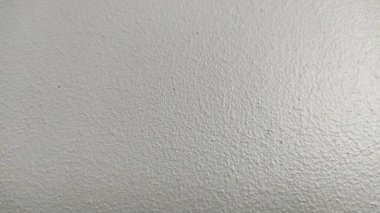 Gri duvar desenli beyaz arkaplan