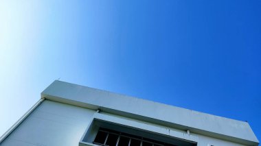 Şehirdeki modern ofis binası