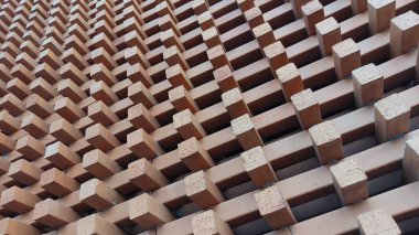 Bir sürü küple ahşap bir zeminin 33 çizimi.