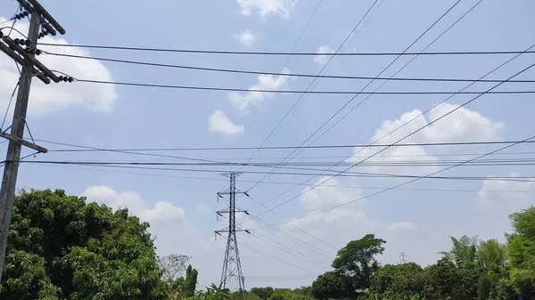 yüksek voltajlı elektrik hatları, kablolar