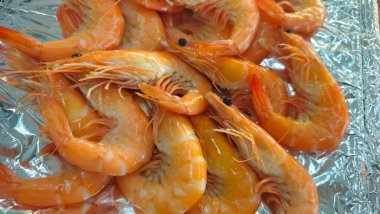 Pazarda taze karides