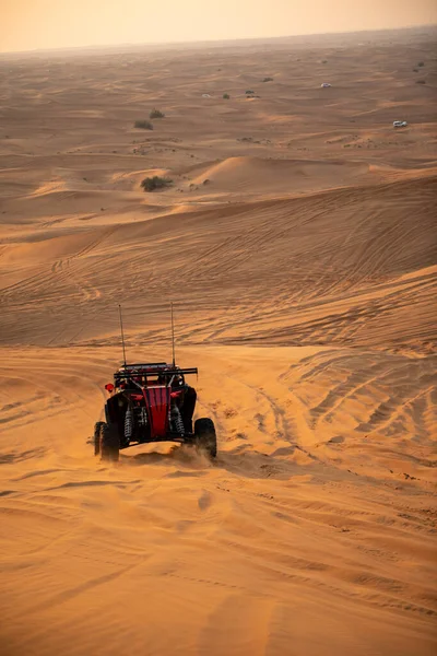 Offroad Duny Buggy Pouštní Safari Výlet Dubaji Při Západu Slunce — Stock fotografie
