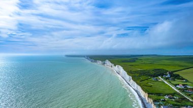 Sussex 'in güney kıyısındaki yedi uçurumun havadan görüntüsü
