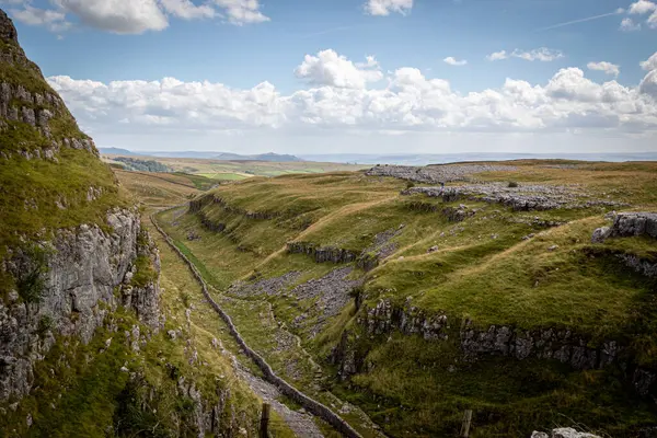 Yorkshire Dales Deki Eski Bir Kalenin Kalıntıları — Stok fotoğraf