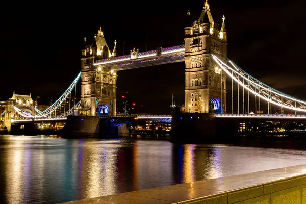 Γέφυρα Του Πύργου Του Πύργου Στο Λονδίνο Νύχτα Ηνωμένο Βασίλειο — Φωτογραφία Αρχείου