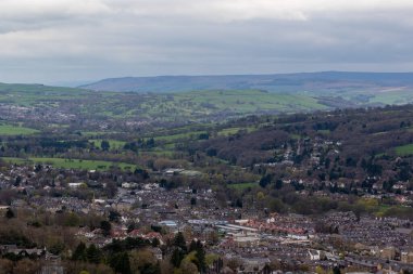 Tepenin zirvesinden manzara