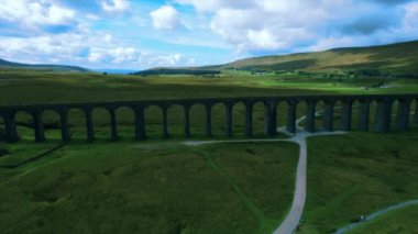 Dağların güzel manzarası