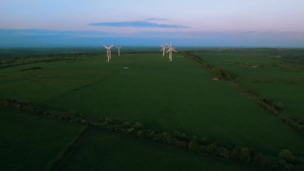Turbina Eólica Campo — Vídeos de Stock