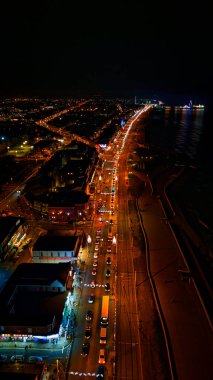 İsrail 'in en kalabalık eyaletinin başkentinin havadan görünüşü.