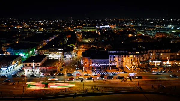 İsrail eyaletinin başkentinin gece manzarası.