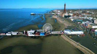 Güzel bir lunapark manzarası.
