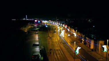 Barselona şehrinin gece manzarası