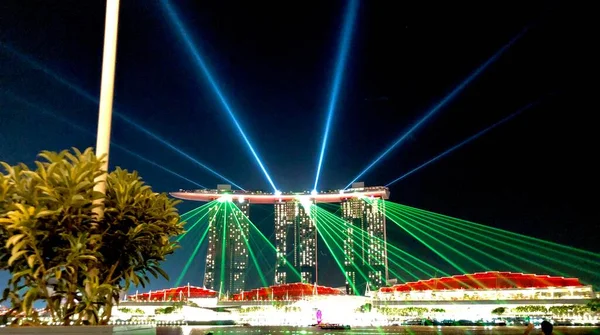 Singapore Marina Bay Ljusshow Med Lasrar Nattutsikt Över Stadsbilden Singapore Stockbild