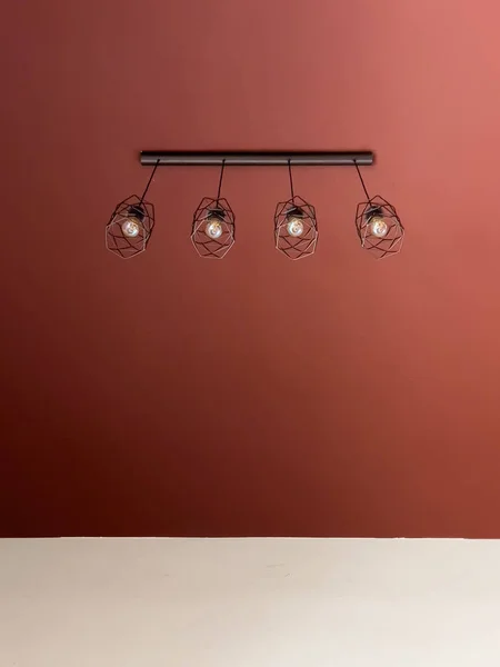 Kafenin tavanında modern lamba, kafeterya lambası, modern lamba, lüks lamba..