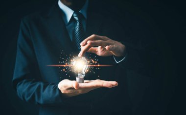 İş adamları, gelecekteki küresel ekonomik büyümeyi desteklemek amacıyla 2023 yılı için iş stratejileri planlamak için yeni fikirler arıyorlar