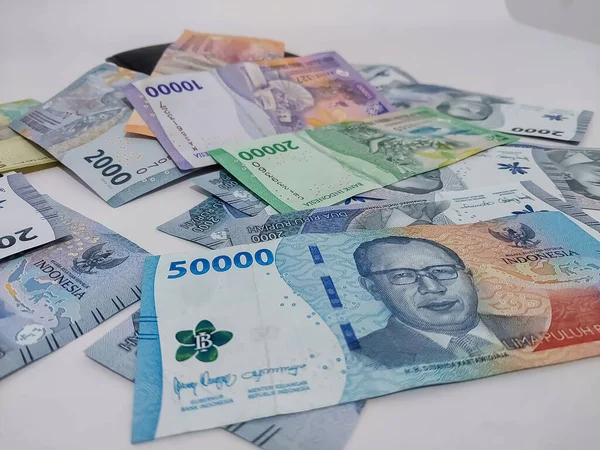 Endonezya rupia banknot serisi, Endonezya rupia geçmişi