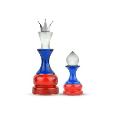 Satranç Kraliçesi ve Rusya Bayrağı renginde piyon. Beyaz arka planda izole edilmiş. Spor. Siyaset. Tasarım nesnesi.