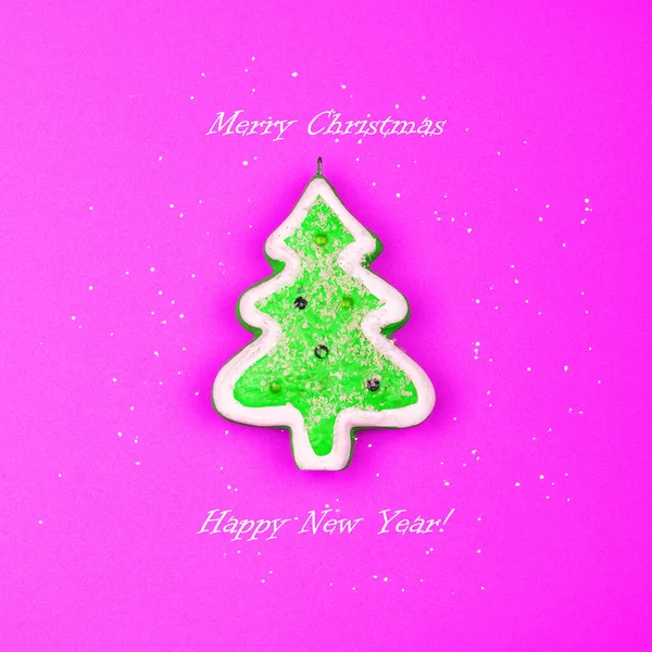 明るいピンクの背景に クリスマスツリーとクリスマスカード クリスマスの背景 祭りの背景 — ストック写真