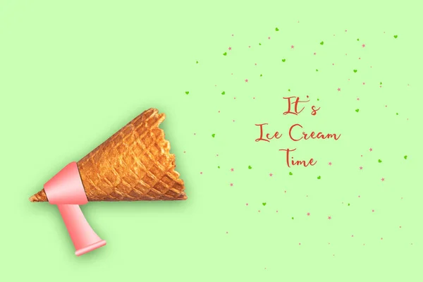 Eisbecher Megafon Und Die Worte Ice Cream Time Pastellgrüner Hintergrund — Stockfoto