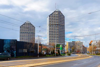 Yılan pençesi. Polonya. 25 Mart 2023. Wroclaw Polonya 'nın güzel modern mimarisi