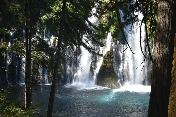 Burney Falls Vattenfall California Parks — Stockfoto