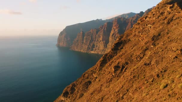Krajobraz Przyrody Podczas Wędrówki Góry Szczyty Klifów Teneryfa Wyspy Kanaryjskie — Wideo stockowe