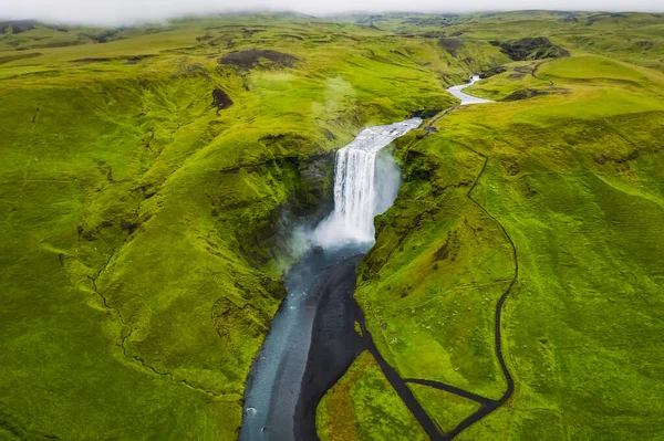Vista Aérea Drone Cachoeira Skogafoss Islândia Dos Mais Famosos Atração — Fotografia de Stock